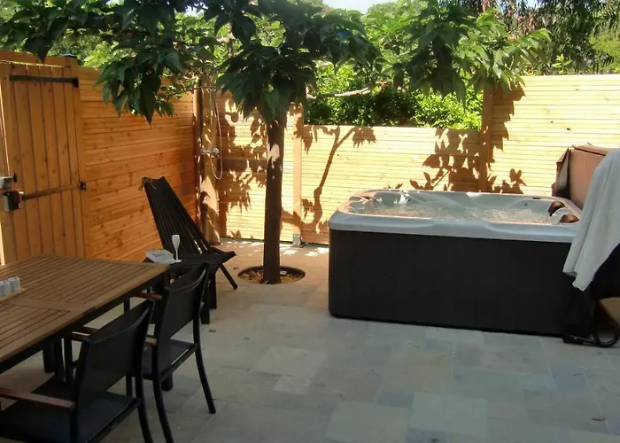 Casa Louise And Spas Privatifs Апартаменти *